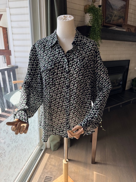 Anne Klein Tops - Anne Klein Black & White Geometric Button-Down Blouse